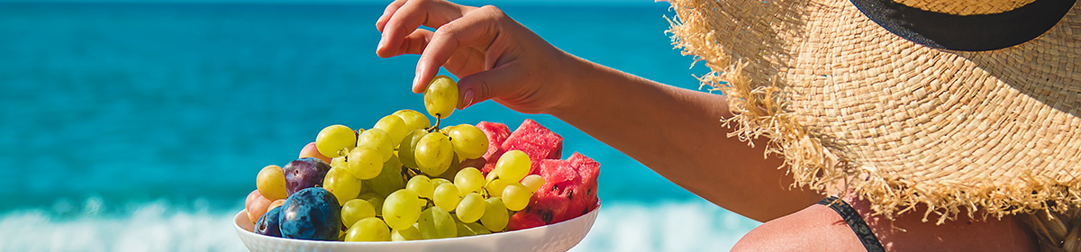 Cuidado com alimentos consumidos na praia